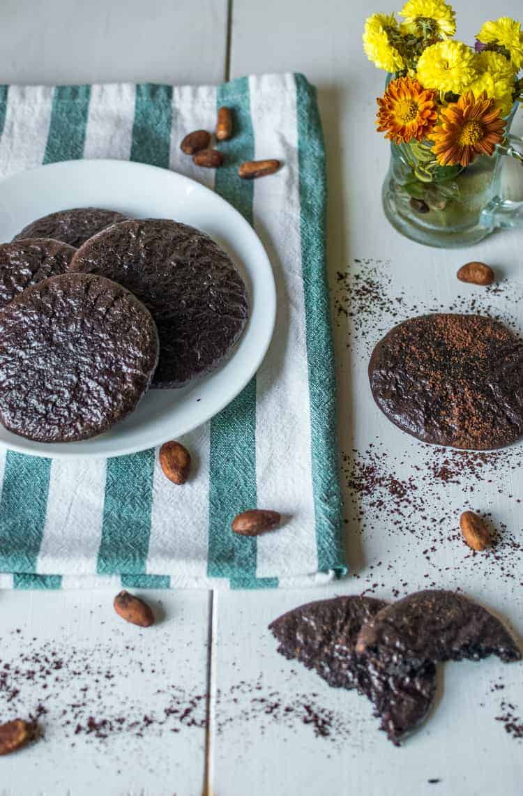 Easy Flourless Chocolate Cookies Recipe in 12 Minutes Easy Flourless Chocolate Cookies Recipe